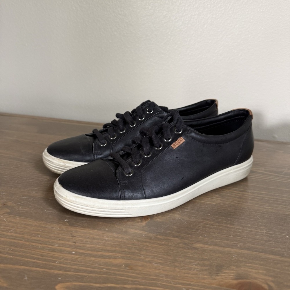 Ecco Women's 10 Black Leather Low Top Lace Up Sneakers Tennis Shoes Comfort